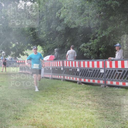 21.06.2025 - 27. Vierlanden-Triathlon KatJ http://msf.ph/oto/8036090 15.06.2025 13:53:35 Ziel 653, 1155 meine-sportfotos.de