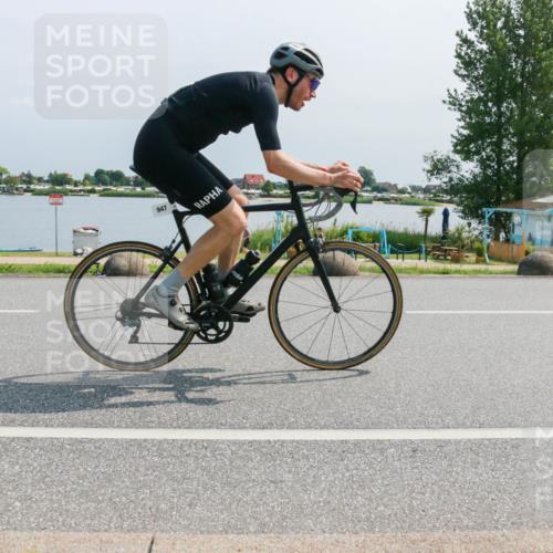 21.06.2025 - 27. Vierlanden-Triathlon H.Heesch http://msf.ph/oto/8036183 15.06.2025 11:45:21 Radfahren 794, 797, 947 meine-sportfotos.de