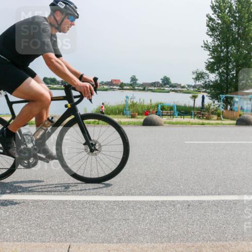 21.06.2025 - 27. Vierlanden-Triathlon H.Heesch http://msf.ph/oto/8036232 15.06.2025 11:45:27 Radfahren 212, 723, 794, 797, 841 meine-sportfotos.de