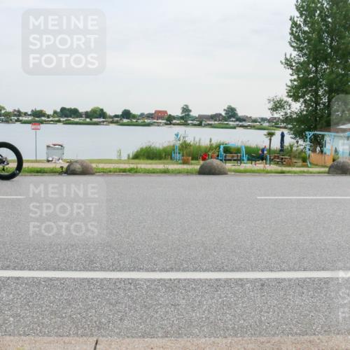 15.06.2025 - 27. Vierlanden-Triathlon H.Heesch http://msf.ph/oto/8036250 15.06.2025 10:47:52 Radfahren 168, 172, 396, 1397 meine-sportfotos.de