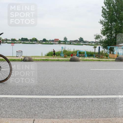 15.06.2025 - 27. Vierlanden-Triathlon H.Heesch http://msf.ph/oto/8036321 15.06.2025 10:48:14 Radfahren 72, 187 meine-sportfotos.de