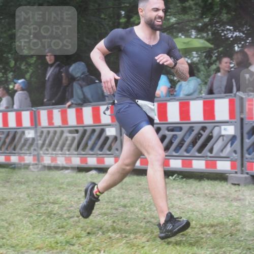 21.06.2025 - 27. Vierlanden-Triathlon KatJ http://msf.ph/oto/8036353 15.06.2025 13:54:13 Ziel 125, 719 meine-sportfotos.de