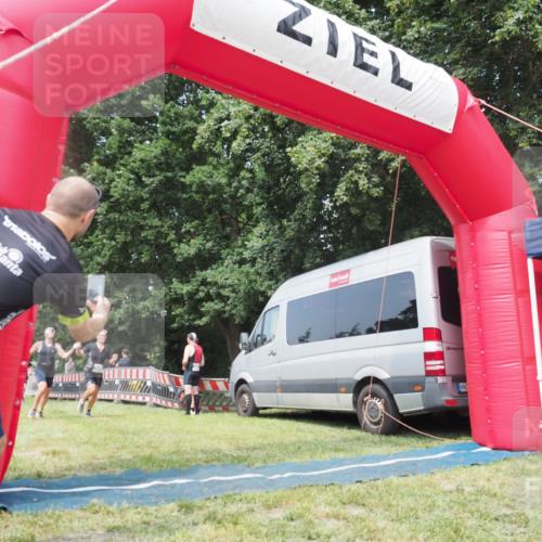 15.06.2025 - 27. Vierlanden-Triathlon KatJ http://msf.ph/oto/8036355 15.06.2025 11:25:17 Schwimmen  meine-sportfotos.de