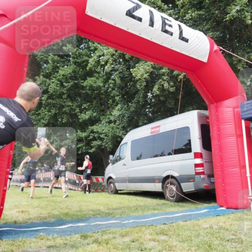 15.06.2025 - 27. Vierlanden-Triathlon KatJ http://msf.ph/oto/8036360 15.06.2025 11:25:18 Schwimmen  meine-sportfotos.de