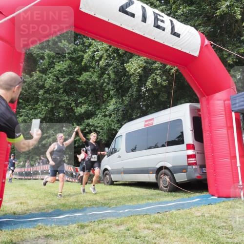 15.06.2025 - 27. Vierlanden-Triathlon KatJ http://msf.ph/oto/8036379 15.06.2025 11:25:19 Schwimmen  meine-sportfotos.de