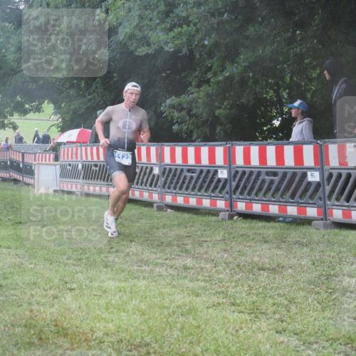 21.06.2025 - 27. Vierlanden-Triathlon KatJ http://msf.ph/oto/8036381 15.06.2025 13:54:32 Ziel 1122, 1152 meine-sportfotos.de