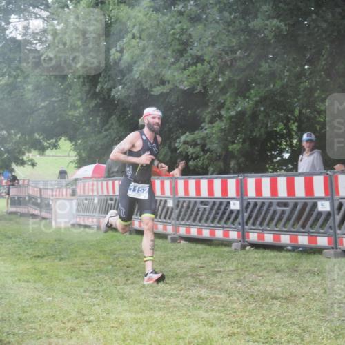 21.06.2025 - 27. Vierlanden-Triathlon KatJ http://msf.ph/oto/8036440 15.06.2025 13:54:38 Ziel 1152 meine-sportfotos.de