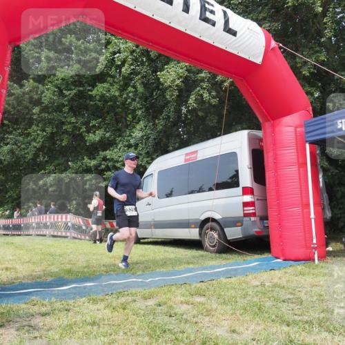 15.06.2025 - 27. Vierlanden-Triathlon KatJ http://msf.ph/oto/8036441 15.06.2025 11:25:22 Schwimmen  meine-sportfotos.de