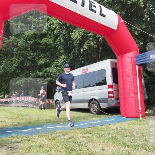 15.06.2025 - 27. Vierlanden-Triathlon KatJ http://msf.ph/oto/8036455 15.06.2025 11:25:23 Schwimmen  meine-sportfotos.de
