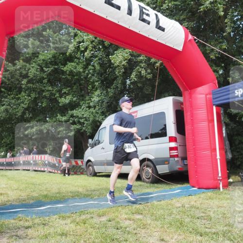 15.06.2025 - 27. Vierlanden-Triathlon KatJ http://msf.ph/oto/8036472 15.06.2025 11:25:23 Schwimmen  meine-sportfotos.de