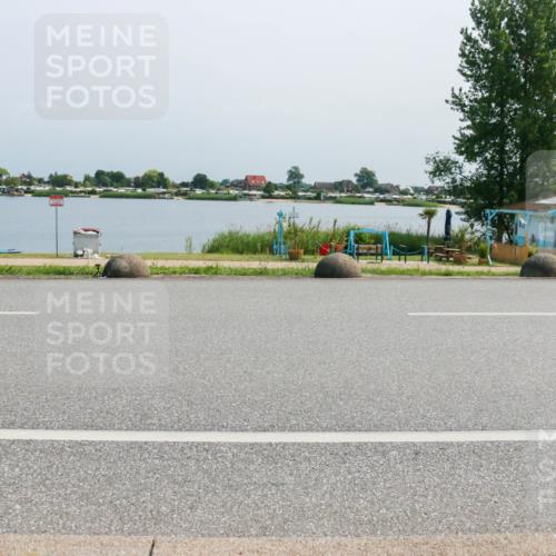 21.06.2025 - 27. Vierlanden-Triathlon H.Heesch http://msf.ph/oto/8036577 15.06.2025 11:46:15 Radfahren 215, 663, 743, 886 meine-sportfotos.de