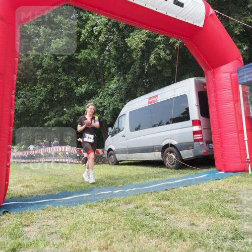 15.06.2025 - 27. Vierlanden-Triathlon KatJ http://msf.ph/oto/8036595 15.06.2025 11:25:35 Schwimmen  meine-sportfotos.de