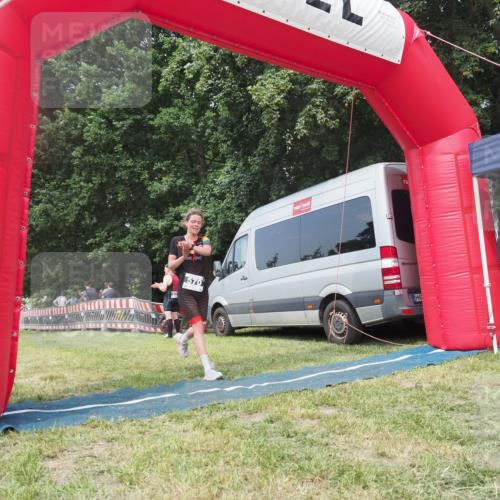 15.06.2025 - 27. Vierlanden-Triathlon KatJ http://msf.ph/oto/8036599 15.06.2025 11:25:35 Schwimmen  meine-sportfotos.de