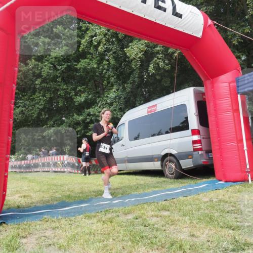 15.06.2025 - 27. Vierlanden-Triathlon KatJ http://msf.ph/oto/8036604 15.06.2025 11:25:35 Schwimmen  meine-sportfotos.de