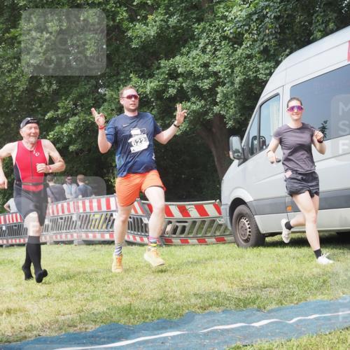 15.06.2025 - 27. Vierlanden-Triathlon KatJ http://msf.ph/oto/8036644 15.06.2025 11:25:50 Schwimmen  meine-sportfotos.de