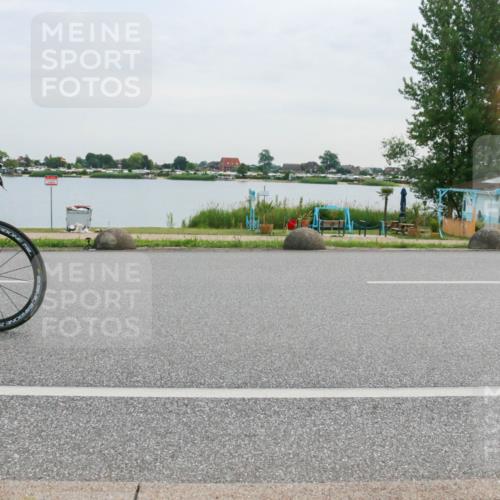 15.06.2025 - 27. Vierlanden-Triathlon H.Heesch http://msf.ph/oto/8036689 15.06.2025 10:49:46 Radfahren 4, 367, 613 meine-sportfotos.de