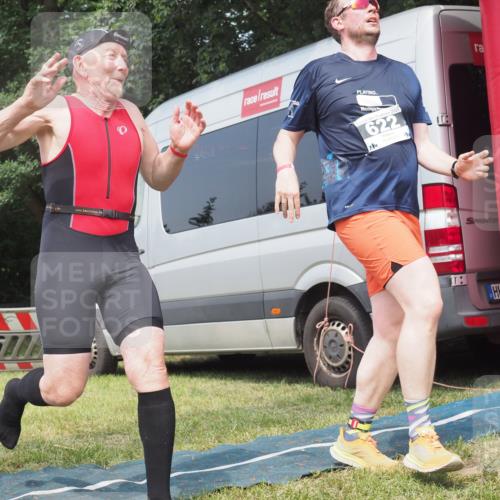 15.06.2025 - 27. Vierlanden-Triathlon KatJ http://msf.ph/oto/8036702 15.06.2025 11:25:51 Schwimmen  meine-sportfotos.de