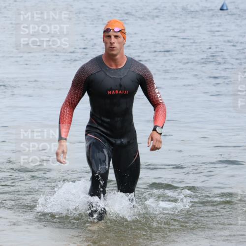 21.06.2025 - 27. Vierlanden-Triathlon Lena Gebhardt http://msf.ph/oto/8036715 15.06.2025 12:01:13 Schwimmen 992, 993, 996 meine-sportfotos.de