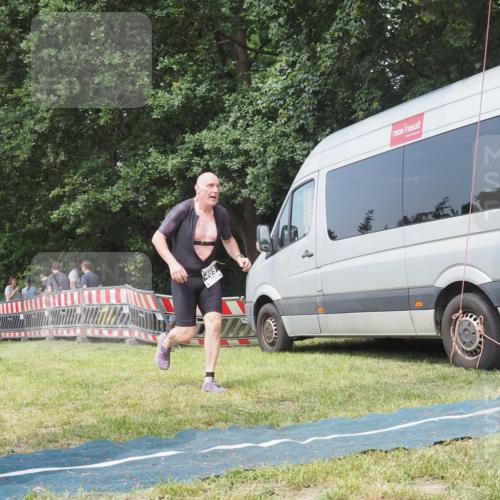 15.06.2025 - 27. Vierlanden-Triathlon KatJ http://msf.ph/oto/8036716 15.06.2025 11:26:05 Schwimmen  meine-sportfotos.de