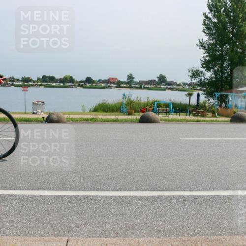 21.06.2025 - 27. Vierlanden-Triathlon H.Heesch http://msf.ph/oto/8036720 15.06.2025 11:46:22 Radfahren 231, 743 meine-sportfotos.de