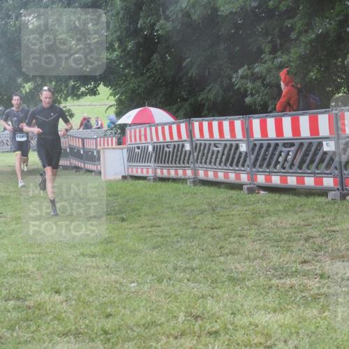21.06.2025 - 27. Vierlanden-Triathlon KatJ http://msf.ph/oto/8036767 15.06.2025 14:15:44 Ziel 1172, 1210, 1217, 1293 meine-sportfotos.de