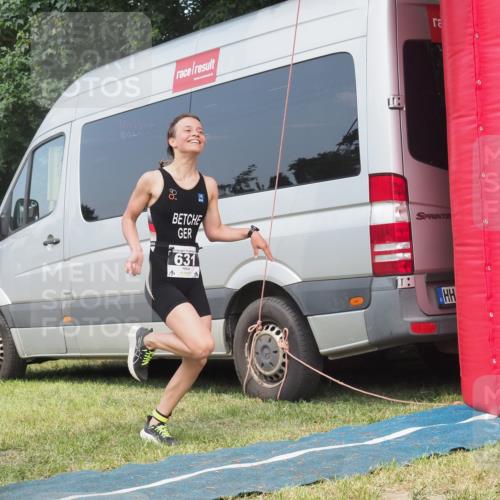 15.06.2025 - 27. Vierlanden-Triathlon KatJ http://msf.ph/oto/8036777 15.06.2025 11:26:08 Schwimmen  meine-sportfotos.de