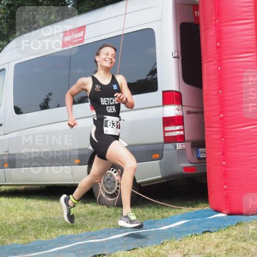 15.06.2025 - 27. Vierlanden-Triathlon KatJ http://msf.ph/oto/8036782 15.06.2025 11:26:08 Schwimmen  meine-sportfotos.de