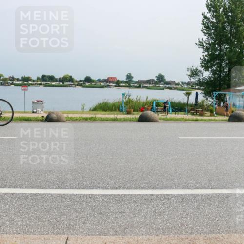 21.06.2025 - 27. Vierlanden-Triathlon H.Heesch http://msf.ph/oto/8036800 15.06.2025 11:46:34 Radfahren 640, 694 meine-sportfotos.de
