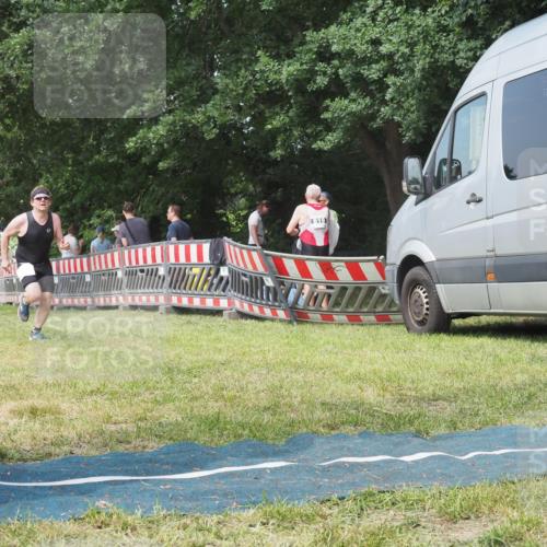 15.06.2025 - 27. Vierlanden-Triathlon KatJ http://msf.ph/oto/8036805 15.06.2025 11:26:25 Schwimmen  meine-sportfotos.de