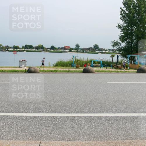 21.06.2025 - 27. Vierlanden-Triathlon H.Heesch http://msf.ph/oto/8036838 15.06.2025 11:46:51 Radfahren 778 meine-sportfotos.de