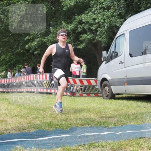 15.06.2025 - 27. Vierlanden-Triathlon KatJ http://msf.ph/oto/8036852 15.06.2025 11:26:26 Schwimmen  meine-sportfotos.de