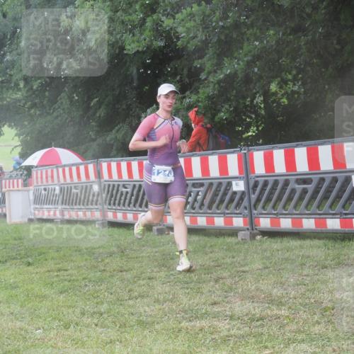 21.06.2025 - 27. Vierlanden-Triathlon KatJ http://msf.ph/oto/8036859 15.06.2025 14:15:49 Ziel 1173, 1210 meine-sportfotos.de