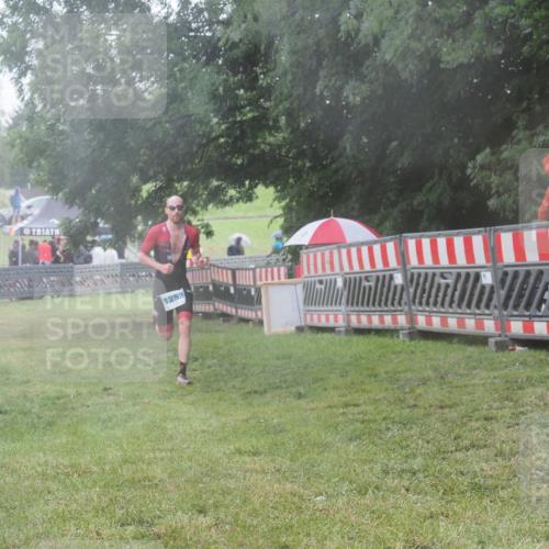 21.06.2025 - 27. Vierlanden-Triathlon KatJ http://msf.ph/oto/8036989 15.06.2025 14:16:14 Ziel 1253 meine-sportfotos.de