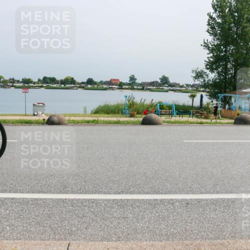 21.06.2025 - 27. Vierlanden-Triathlon H.Heesch http://msf.ph/oto/8037035 15.06.2025 11:47:08 Radfahren 647, 696, 710, 722, 734, 763, 831 meine-sportfotos.de