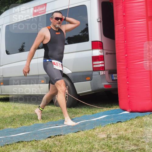 15.06.2025 - 27. Vierlanden-Triathlon KatJ http://msf.ph/oto/8037108 15.06.2025 11:27:00 Schwimmen 900 meine-sportfotos.de