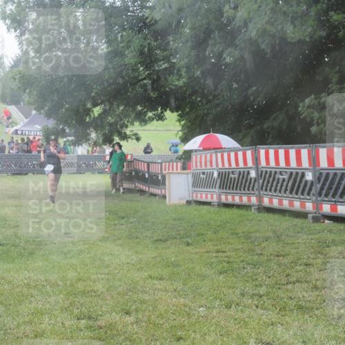 21.06.2025 - 27. Vierlanden-Triathlon KatJ http://msf.ph/oto/8037124 15.06.2025 14:17:36 Ziel 1169 meine-sportfotos.de