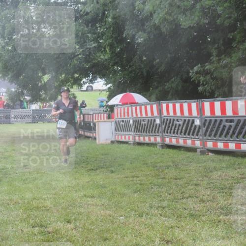 21.06.2025 - 27. Vierlanden-Triathlon KatJ http://msf.ph/oto/8037157 15.06.2025 14:17:39 Ziel 1169 meine-sportfotos.de