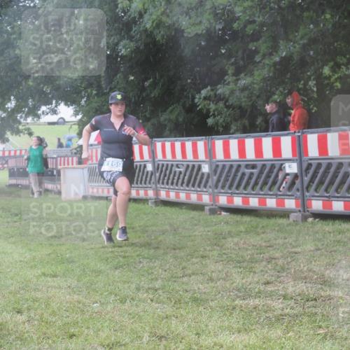 21.06.2025 - 27. Vierlanden-Triathlon KatJ http://msf.ph/oto/8037181 15.06.2025 14:17:40 Ziel 1169 meine-sportfotos.de