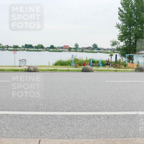15.06.2025 - 27. Vierlanden-Triathlon H.Heesch http://msf.ph/oto/8037197 15.06.2025 10:50:29 Radfahren 36 meine-sportfotos.de