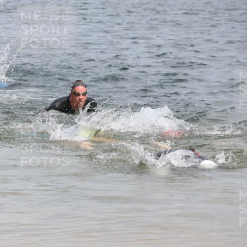 21.06.2025 - 27. Vierlanden-Triathlon Lena Gebhardt http://msf.ph/oto/8037244 15.06.2025 12:04:04 Schwimmen 994, 1009, 1010, 1011, 1013 meine-sportfotos.de