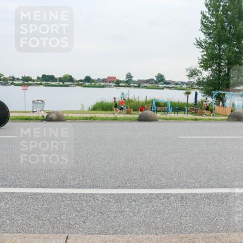 15.06.2025 - 27. Vierlanden-Triathlon H.Heesch http://msf.ph/oto/8037332 15.06.2025 10:51:43 Radfahren 47, 183 meine-sportfotos.de