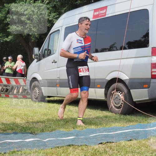 15.06.2025 - 27. Vierlanden-Triathlon KatJ http://msf.ph/oto/8037430 15.06.2025 11:28:05 Schwimmen  meine-sportfotos.de