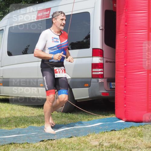 15.06.2025 - 27. Vierlanden-Triathlon KatJ http://msf.ph/oto/8037439 15.06.2025 11:28:05 Schwimmen  meine-sportfotos.de