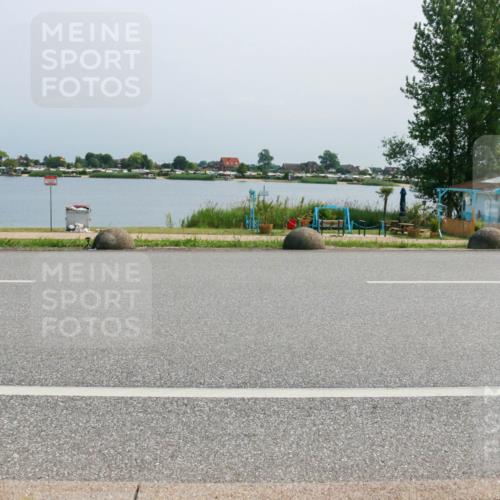21.06.2025 - 27. Vierlanden-Triathlon H.Heesch http://msf.ph/oto/8037453 15.06.2025 11:47:16 Radfahren 717, 787 meine-sportfotos.de