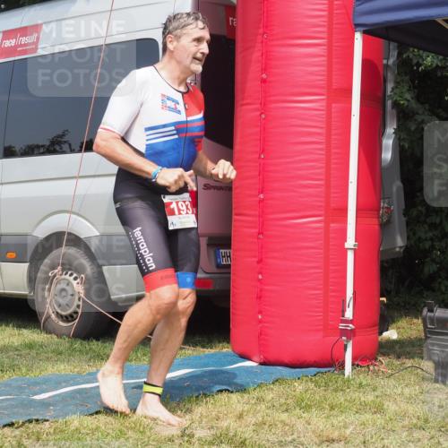15.06.2025 - 27. Vierlanden-Triathlon KatJ http://msf.ph/oto/8037456 15.06.2025 11:28:06 Schwimmen  meine-sportfotos.de