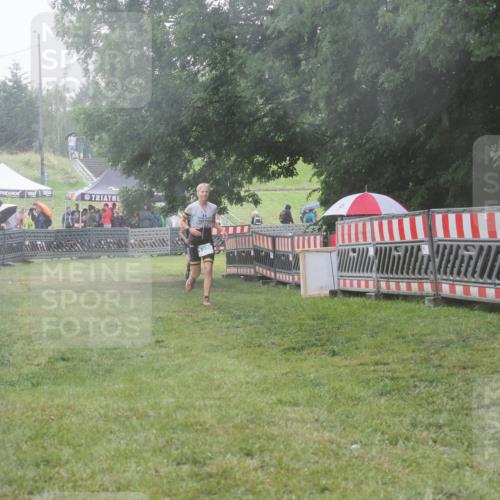 21.06.2025 - 27. Vierlanden-Triathlon KatJ http://msf.ph/oto/8037469 15.06.2025 14:18:42 Ziel 1216, 1228 meine-sportfotos.de