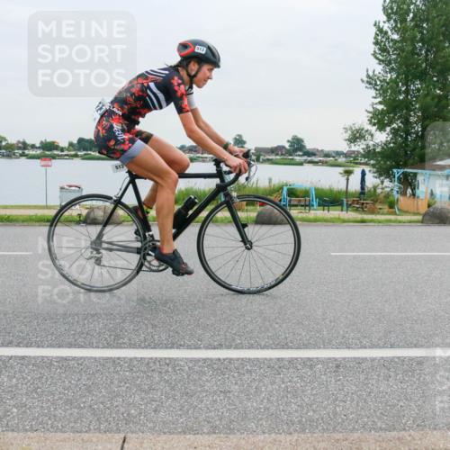 15.06.2025 - 27. Vierlanden-Triathlon H.Heesch http://msf.ph/oto/8037481 15.06.2025 10:52:14 Radfahren 84, 144, 173, 386, 513 meine-sportfotos.de