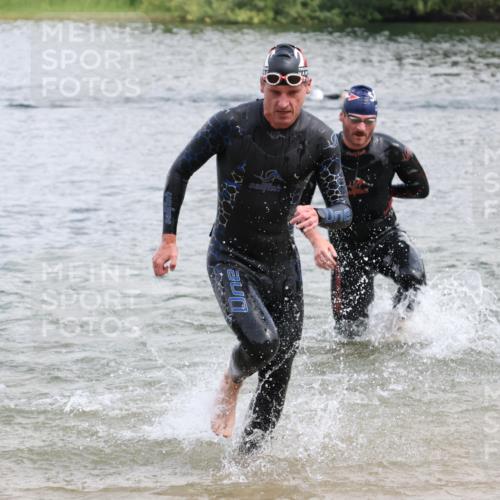 21.06.2025 - 27. Vierlanden-Triathlon Lena Gebhardt http://msf.ph/oto/8037541 15.06.2025 12:06:30 Schwimmen 1014, 1015, 1016, 1017, 1019, 1020, 1021, 1022, 1023 meine-sportfotos.de