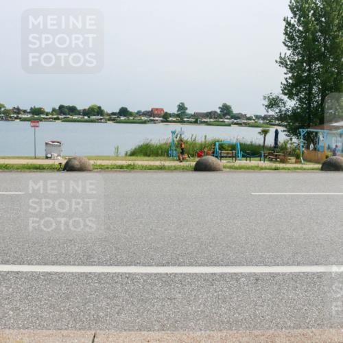 21.06.2025 - 27. Vierlanden-Triathlon H.Heesch http://msf.ph/oto/8037714 15.06.2025 11:47:31 Radfahren 684, 934 meine-sportfotos.de