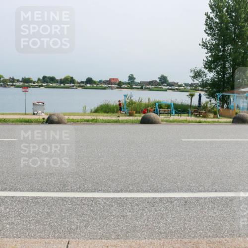 21.06.2025 - 27. Vierlanden-Triathlon H.Heesch http://msf.ph/oto/8037722 15.06.2025 11:47:31 Radfahren 684, 934 meine-sportfotos.de